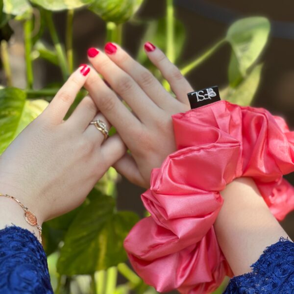 Poppy silk scrunchie by FSL&CO, fabric detail