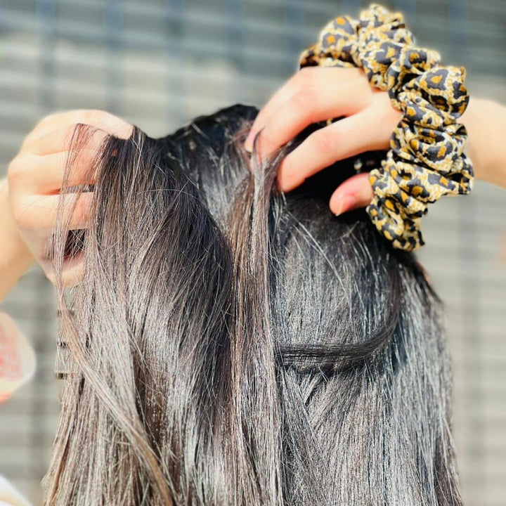 Onyx XXL polyester scrunchie by FSL&CO, alternate view