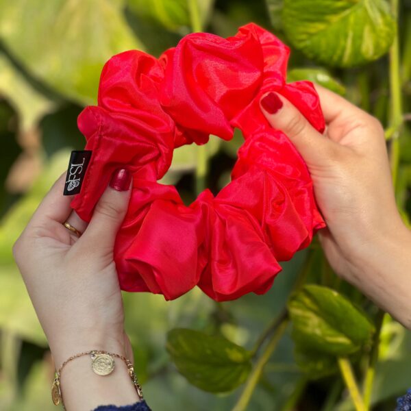 Valentine silk scrunchie by FSL&CO, fabric detail