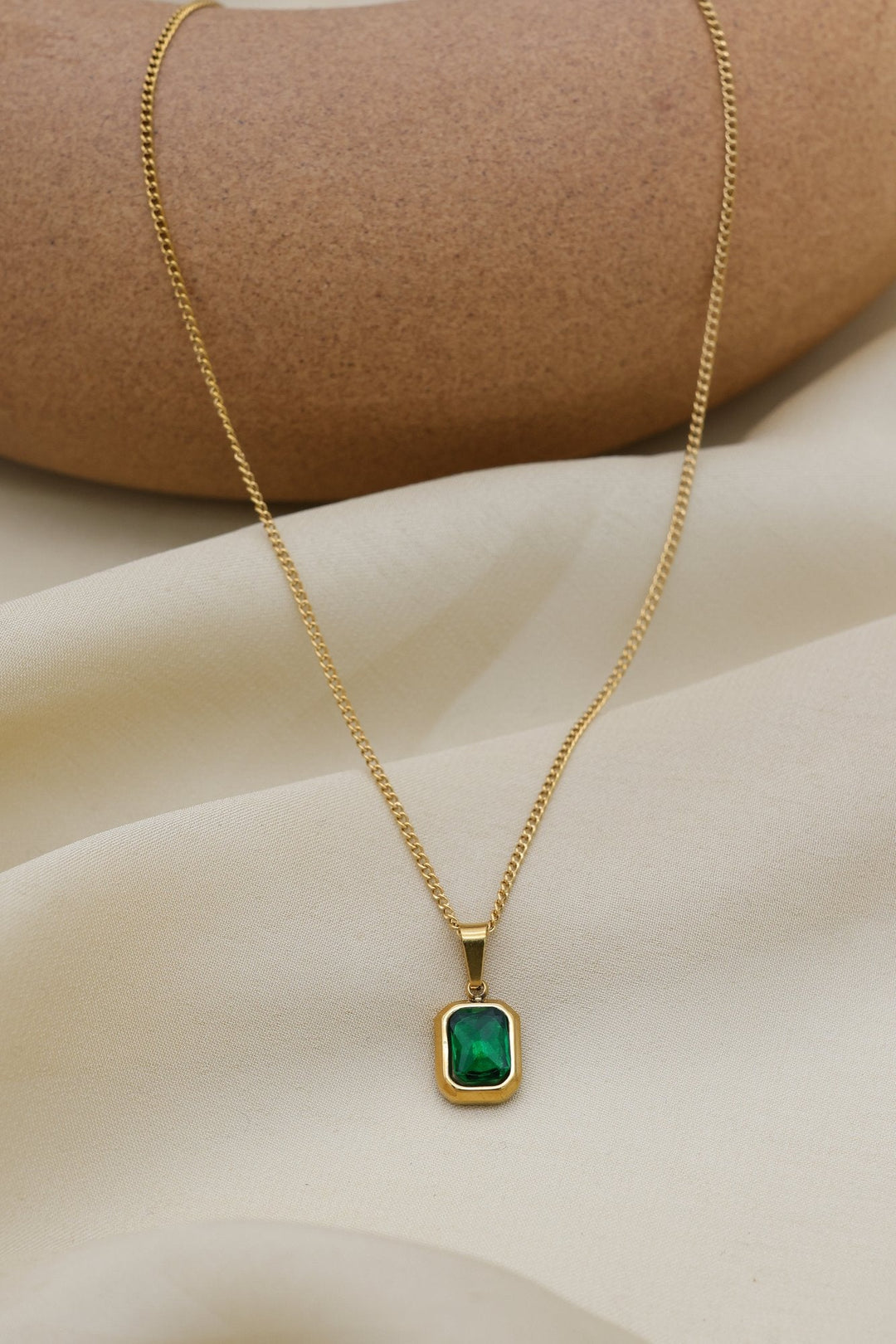 Emerald Pendant Necklace by FSL&CO, rectangular emerald green pendant
