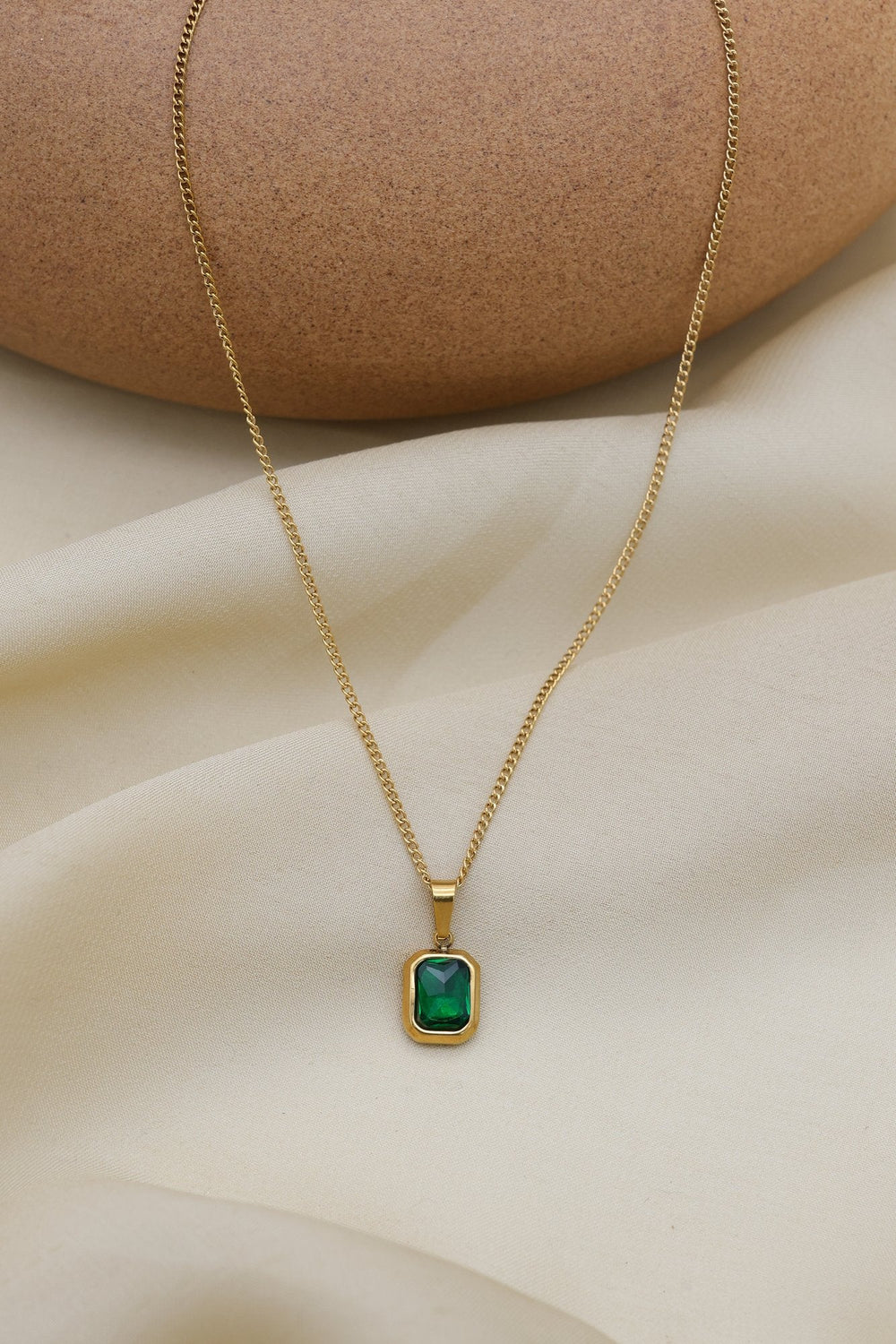 Emerald Pendant Necklace by FSL&CO, alternate view