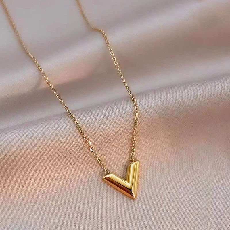 Vera-V Necklace by FSL&CO, sleek V shaped bar pendant